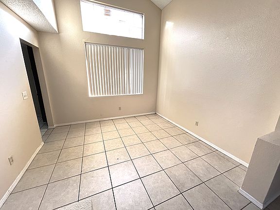 3rd image of 14825 Snake River Ct