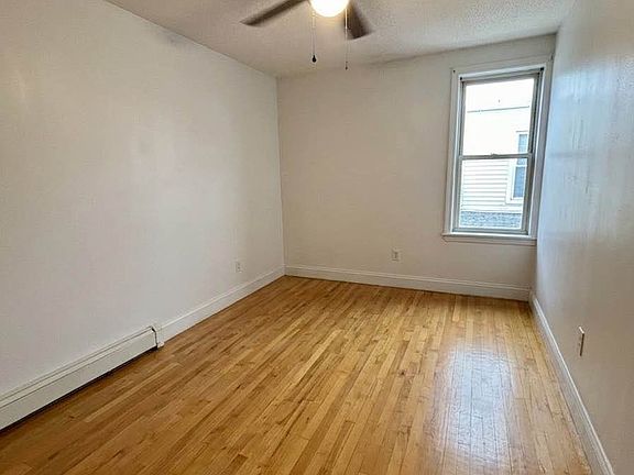 4th image of 30 Georgia Ave #3