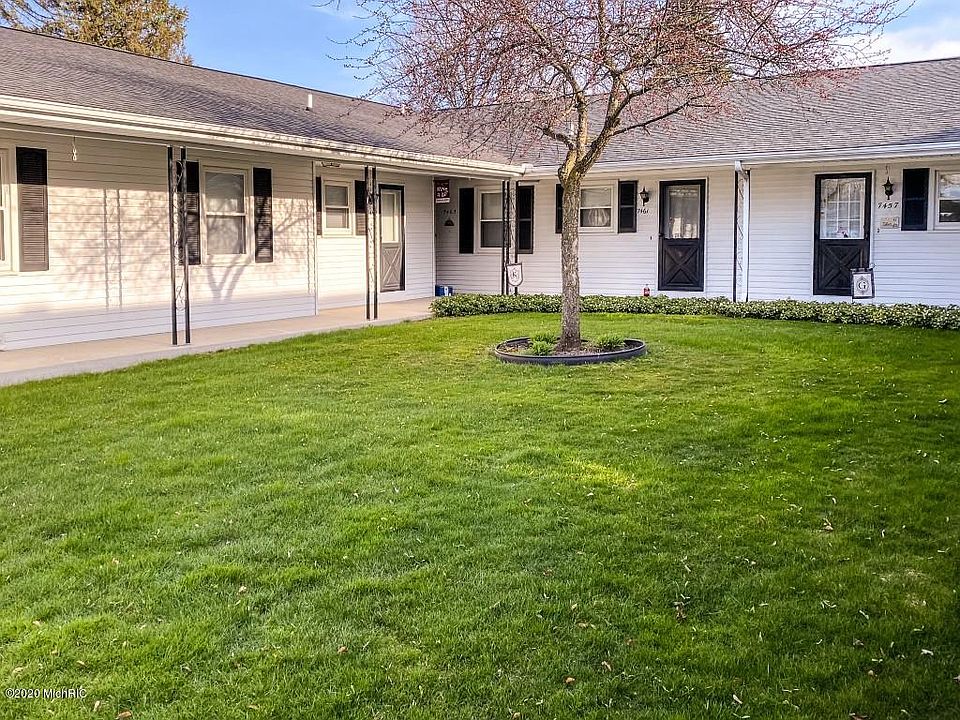 1st image of 7467 Pinegrove Dr #32