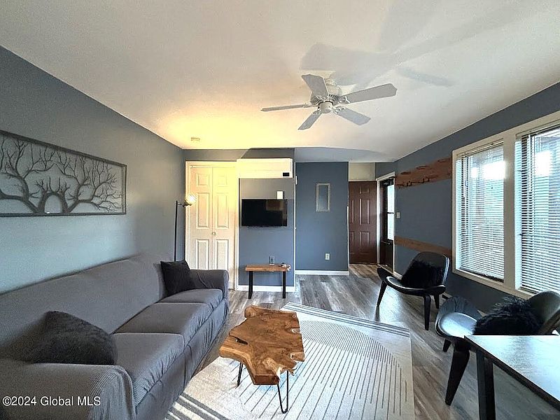 2nd image of 10 Summit Ridge #M