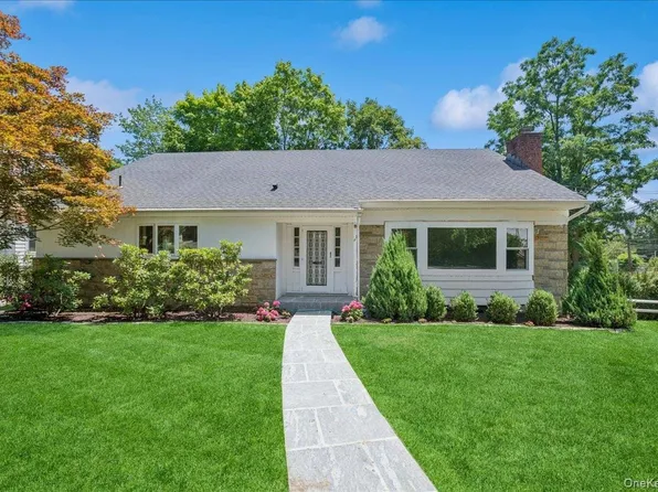 28 Cooper Ln, Larchmont, NY 10538