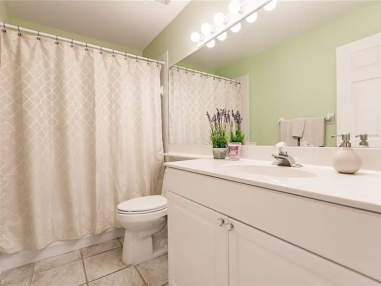 4120 Bayhead Dr #303 — Photo 25