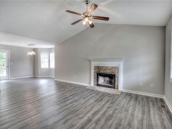2nd image of 20 Wey Bridge Ct