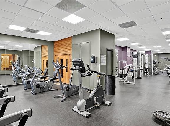5th image of 1205 Saint Charles Ave APT 513