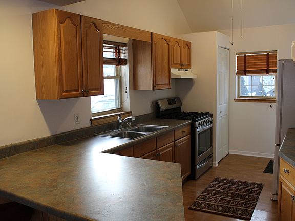 4th image of 39450 N Woodside Ave