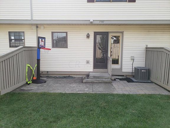 4th image of 1342 Brookview Cir