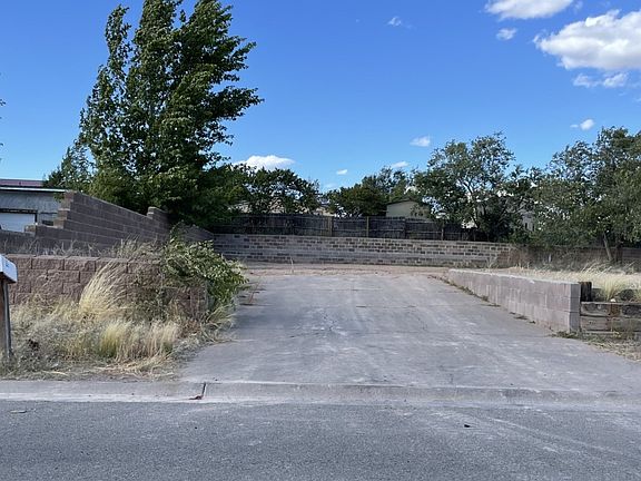 5th image of 27 Valle Vista Blvd