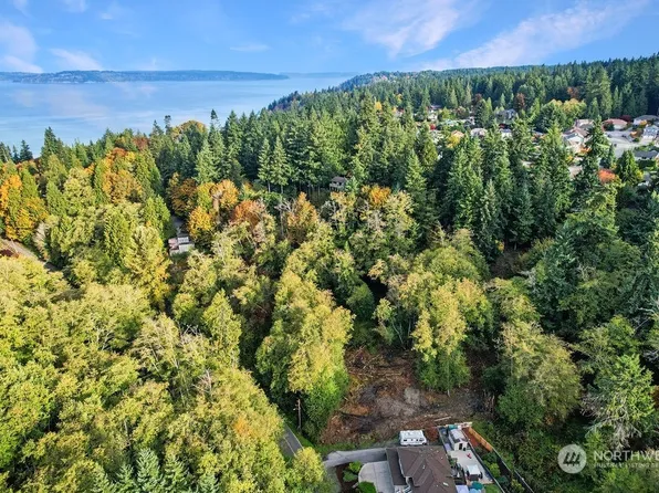 7217 Meadowdale Beach Road, Edmonds, WA 98026