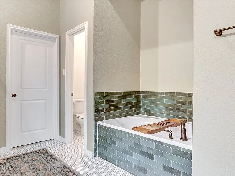 1117 Spring Gulch Ln — Photo 27
