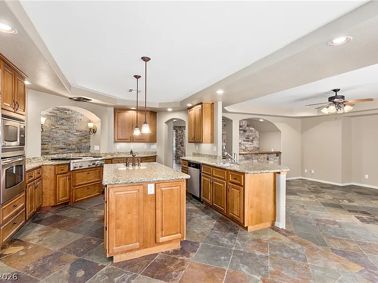 8461 Moondance Cellars Ct — Photo 16