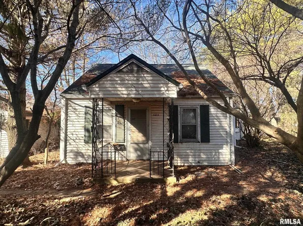 585 Cherry St, Jacksonville, IL 62650