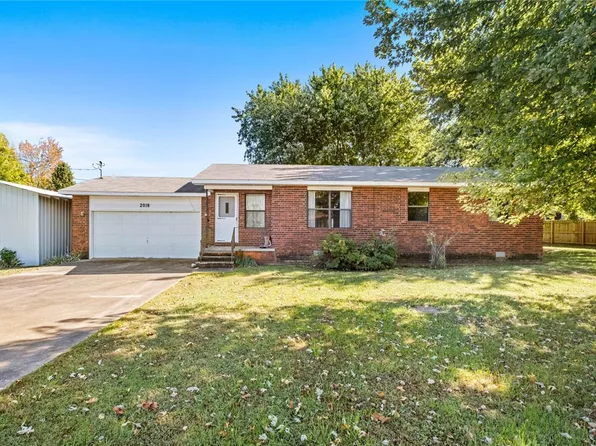 2018 Hayden Rd, Pea Ridge, AR 72751