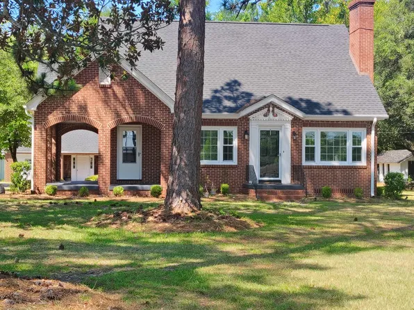 910 Pireway Rd, Tabor City, NC 28463
