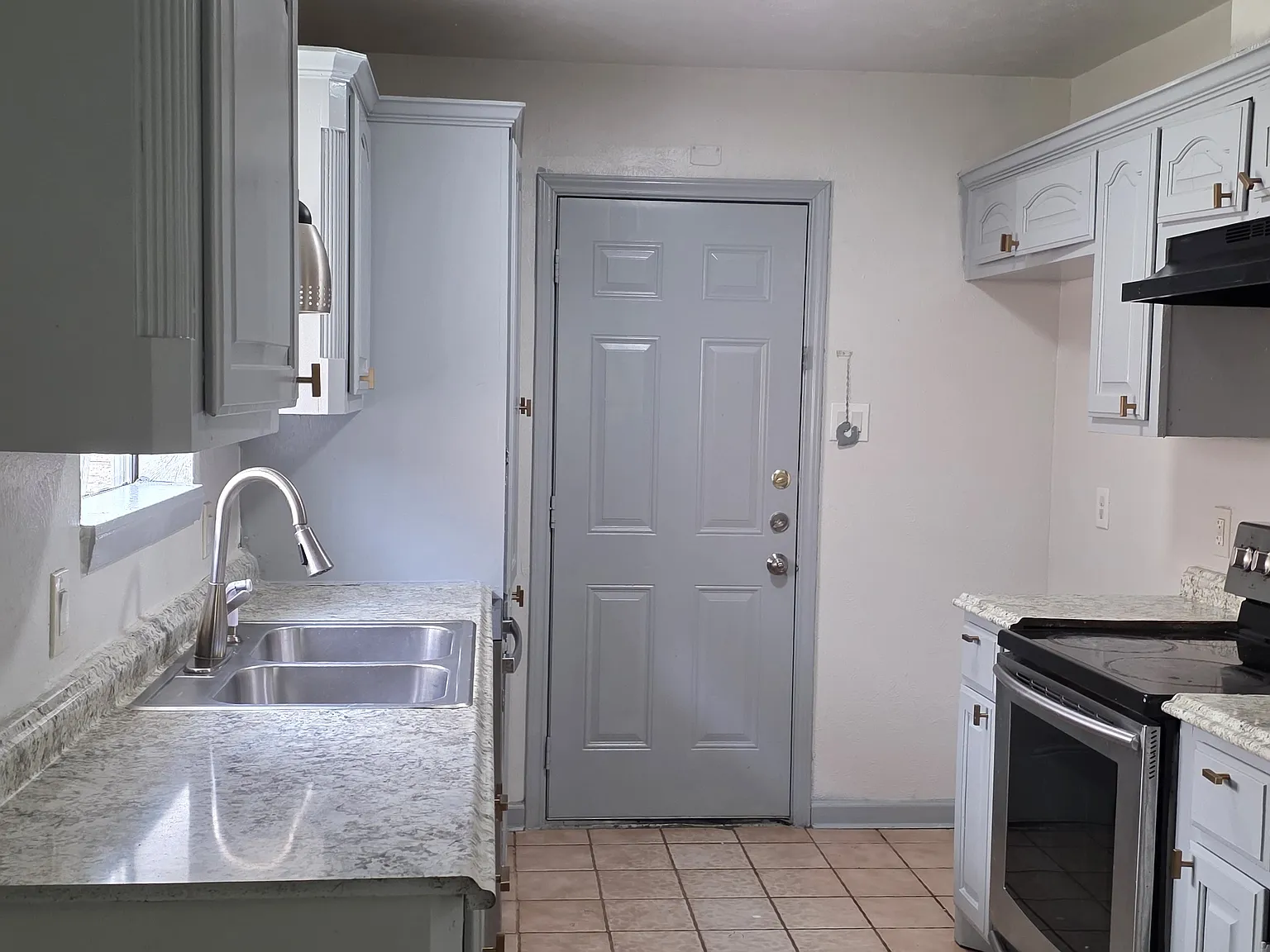 4 bed, 1550 sqft, $1,800 — Photo 4