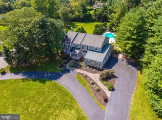42 Foxcroft Dr, Princeton, NJ