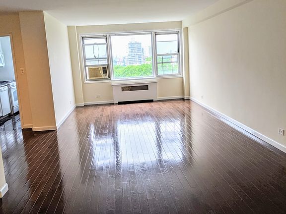 2nd image of 45555 Henry Hudson Pkwy