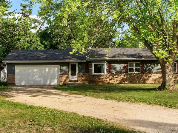 4701 West Woods Edge Road, Janesville, WI 53548