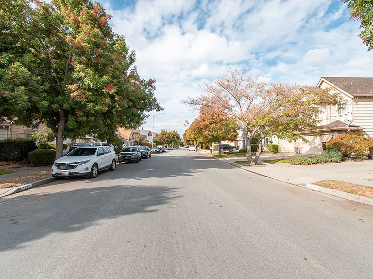 1547 Deluca Dr — Photo 35