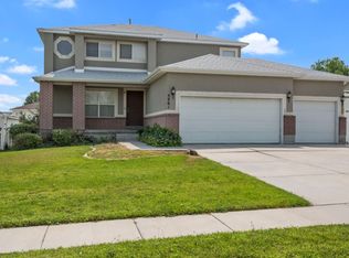 5461 W Wheatridge Ln, West Jordan, UT 84081