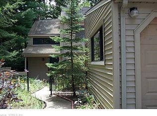 10 Farmington Chase Cres, Farmington, CT 06032