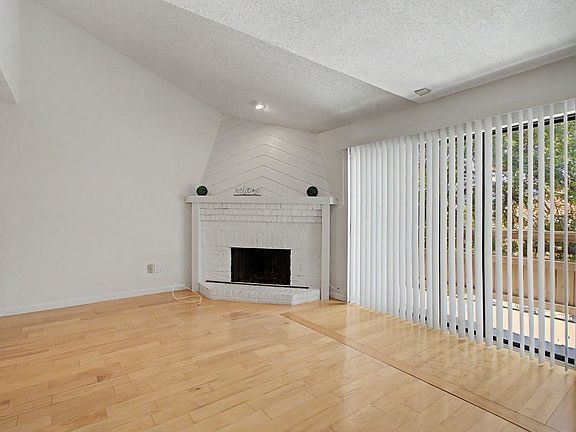 3rd image of 4800 Northway Dr APT 2J