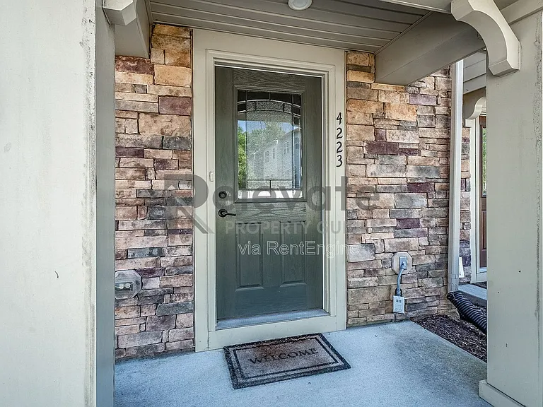 4223 New Hermitage Dr — Photo 5