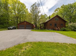 101 Walker Rd, Mechanic Falls, ME 04256
