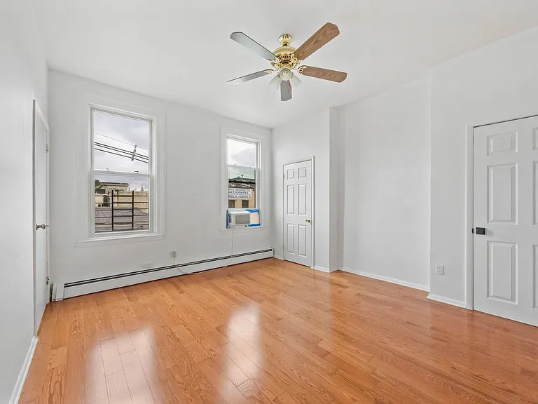 3805 Palisade Ave #3 — Photo 22