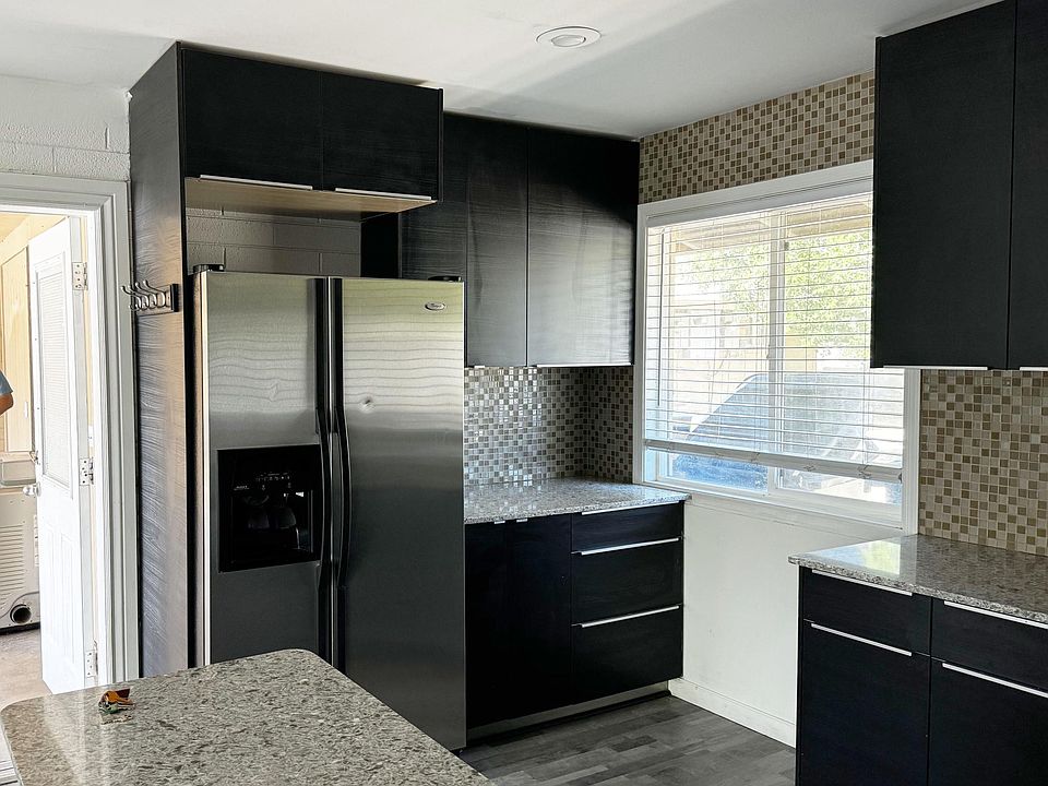 Stainless appliances