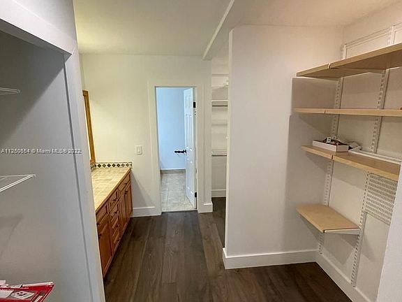 4th image of 540 Patio Village Way #1