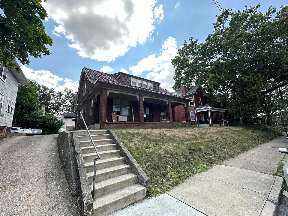 161 E Frambes Ave