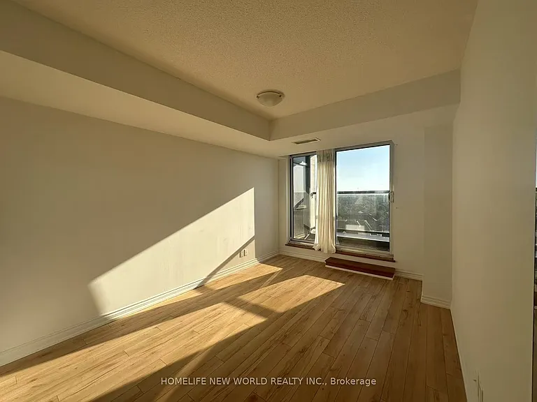 18 Harding Blvd #1126 — Photo 11