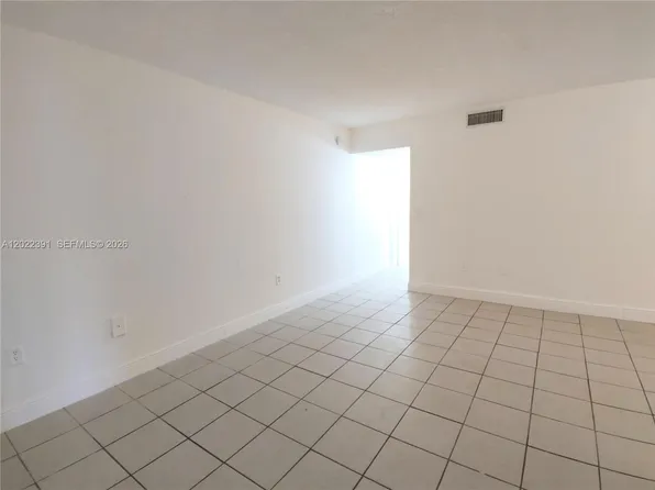 1265 W 24th St APT 108, Hialeah, FL 33010