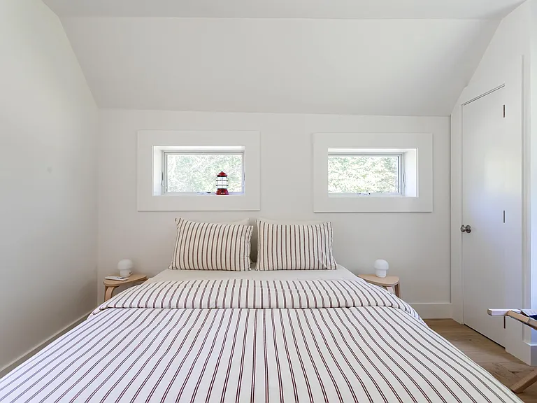 210 Manor Ln — Photo 27
