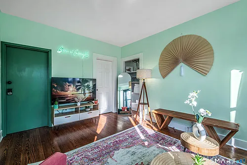31 Canner St Photo 1