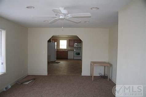 3rd image of 401 6th Ave S