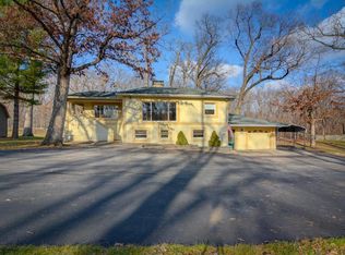 740 E Grove Rd, Decatur, IL 62521