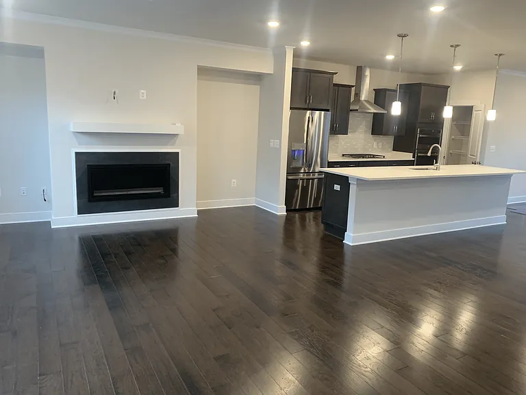 143 Rubens Dr — Photo 9