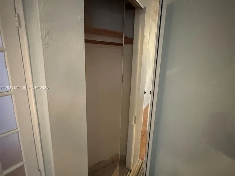 1120 SW 73rd Ave — Photo 6