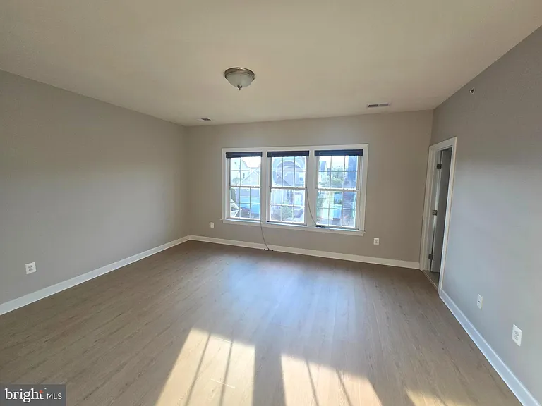 3765 William Daves Rd — Photo 11
