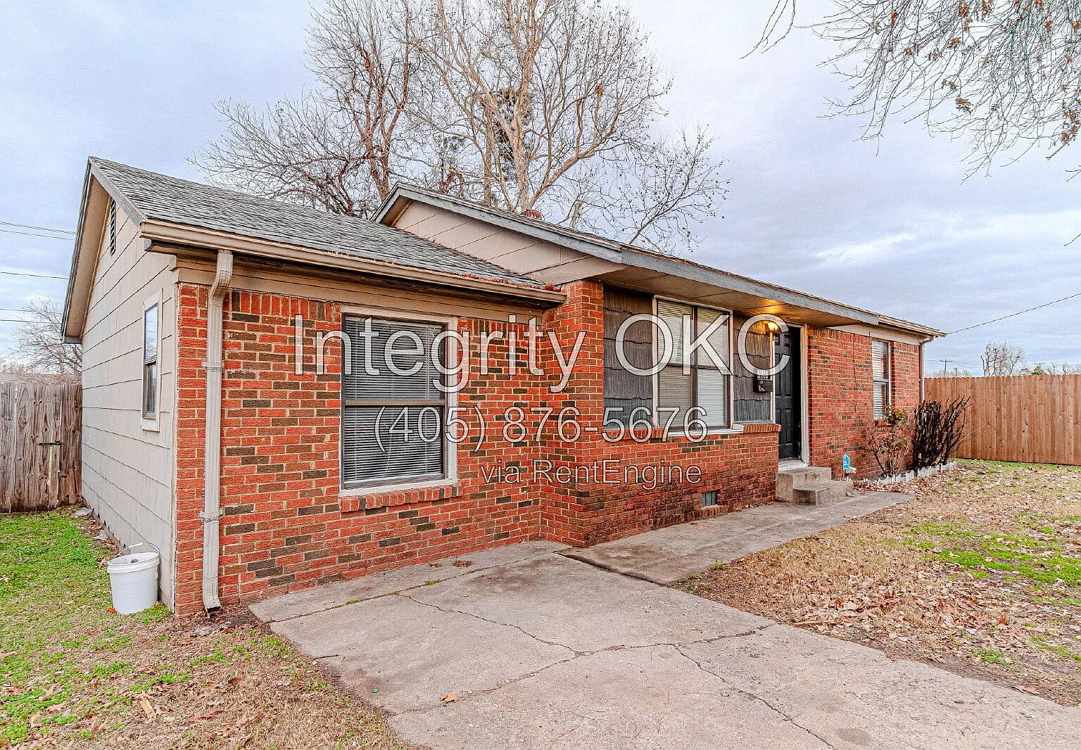 3 bed, 1.0 bath, 714 sqft, $1,100 — Photo 3