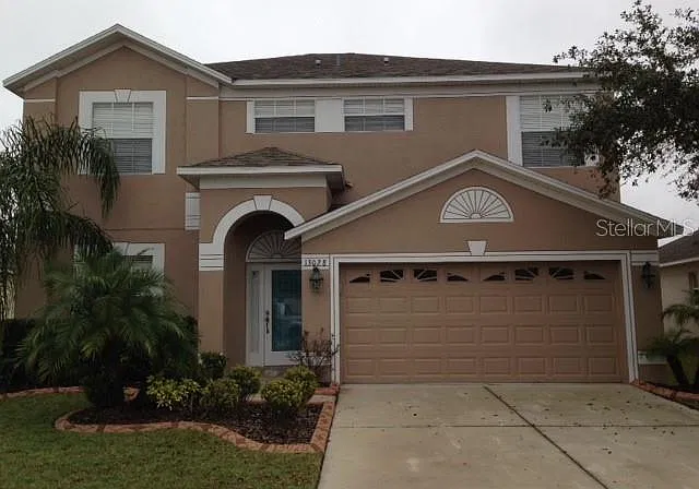 4 bed, 2.5 bath, 2496 sqft, $2,950 — Photo 1