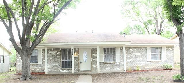 1st image of 701 Laguna Dr