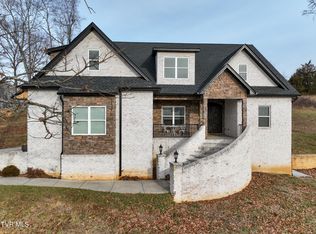 127 Allison Timbers Rd, Piney Flats, TN 37686