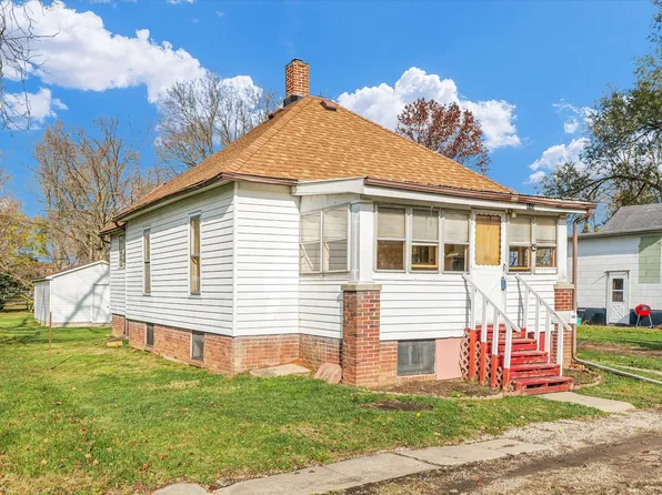 448 E Bowyer St, Bement, IL 61813
