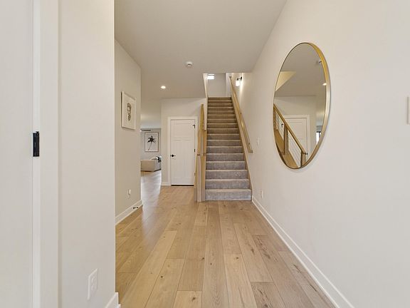 3rd image of 278 Sawgrass Dr