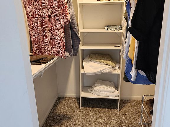 5th image of 6317 Newtown Cir APT B2