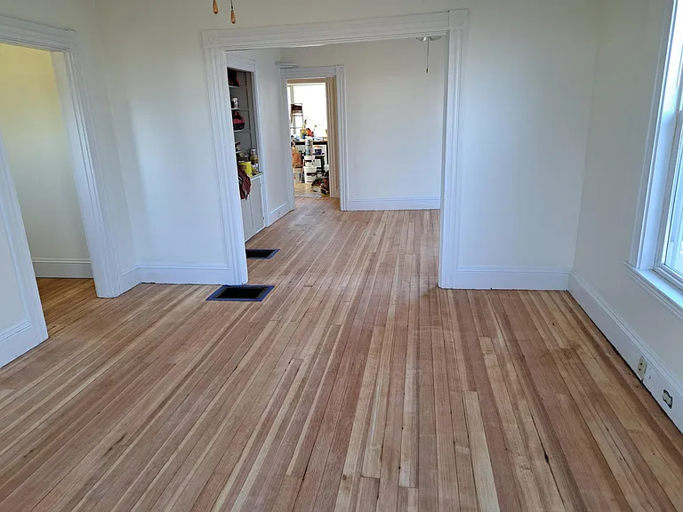 14 Bellevue Ave — Photo 3