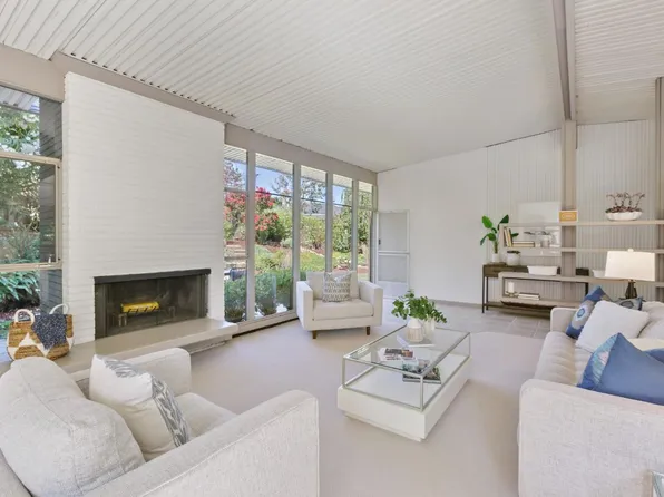 285 La Mesa Dr, Portola Valley, CA 94028