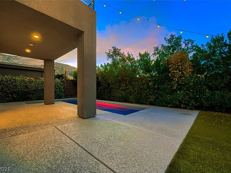 10334 Jade Gardens Dr — Photo 23